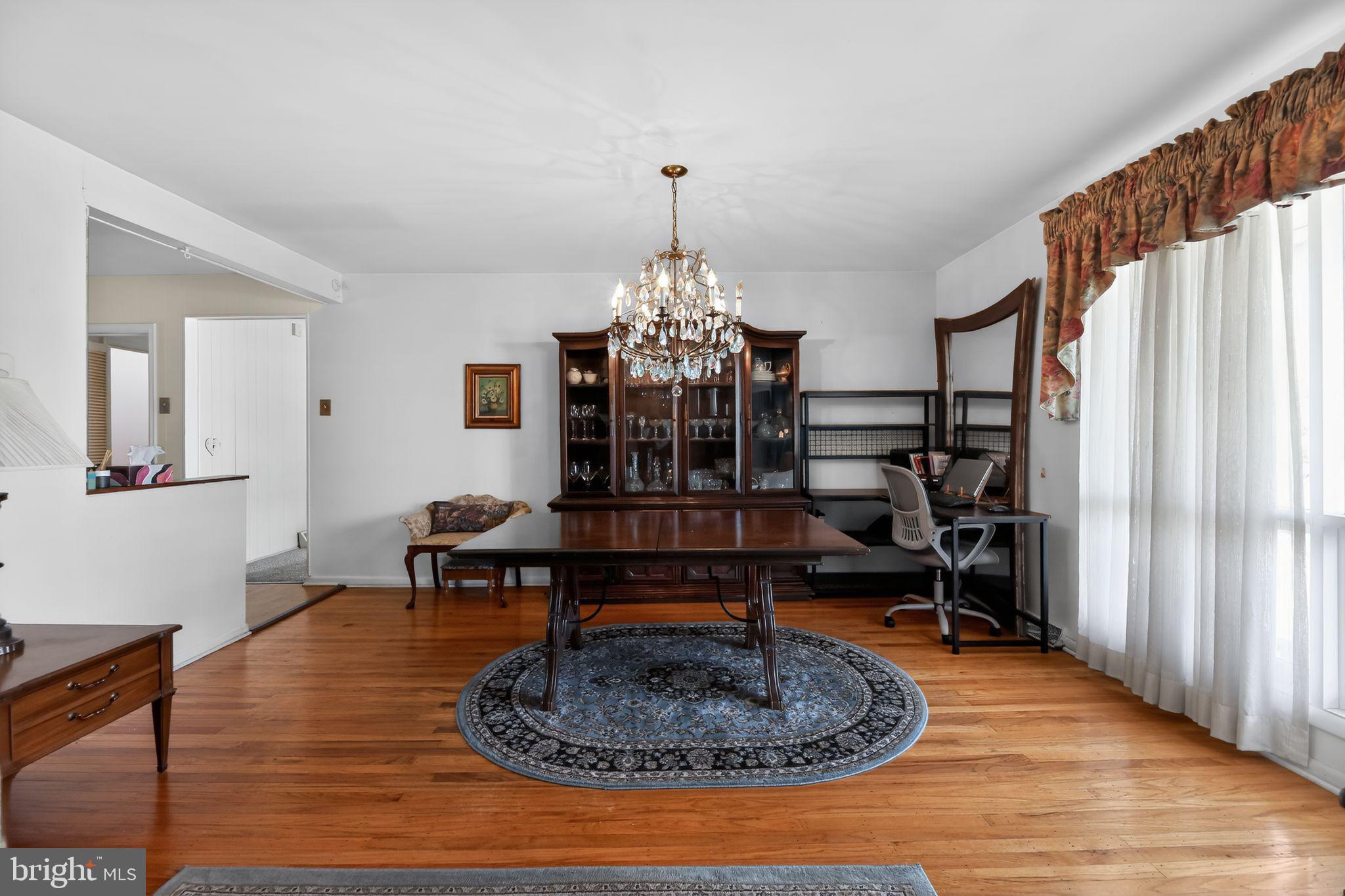 1103 West Valleybrook Road Cherry Hill, NJ 08034 - Photo 5 of 29 Dining Area