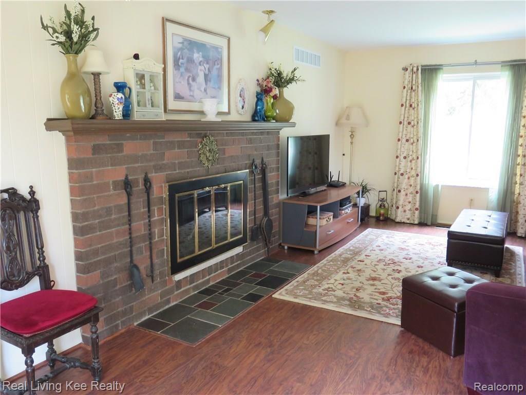 2195 Wayward Drive Rochester, MI 48309 - Photo 15 of 32 IMG_1797.JPG