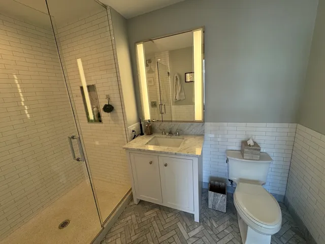 $4,500 | 514 North Peshtigo Court, Unit 2407, Chicago, IL 60611