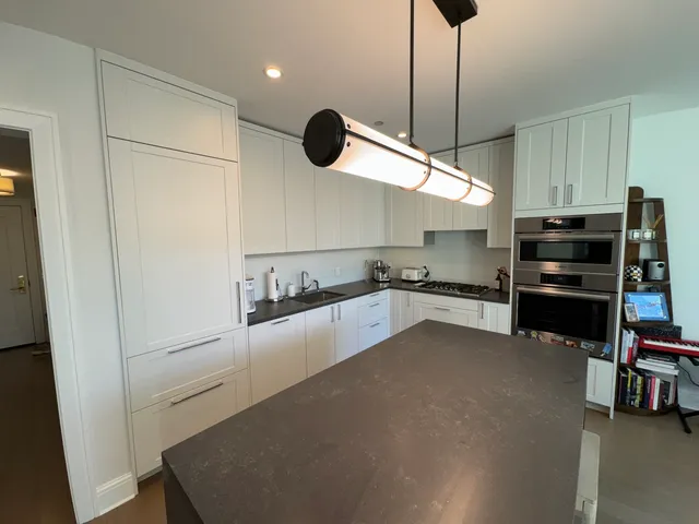 $4,500 | 514 North Peshtigo Court, Unit 2407, Chicago, IL 60611