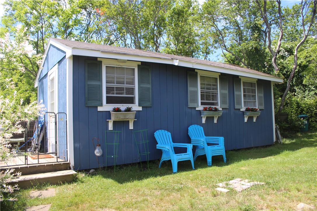 1623 Payne Road Block Island, RI 02807 - Photo 6 of 40
