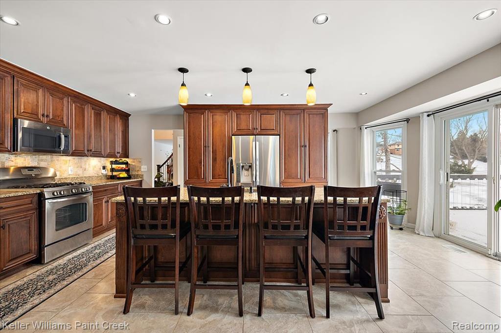 1824 North Adams Road Rochester Hills, MI 48306 - Photo 19 of 69 Gallery Image 19
