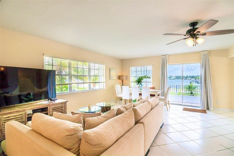 355 Virginia Street Hollywood, FL 33019 - Photo 3 of 34 Photo 3