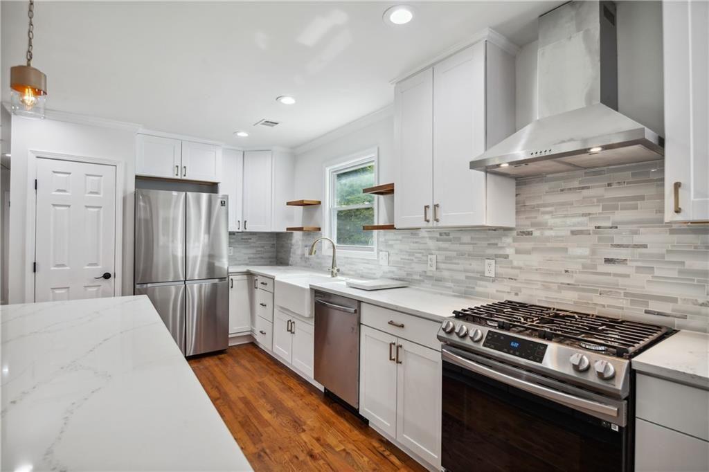 1249 Goodwin Road Northeast Atlanta, GA 30324 - Photo 3 of 26