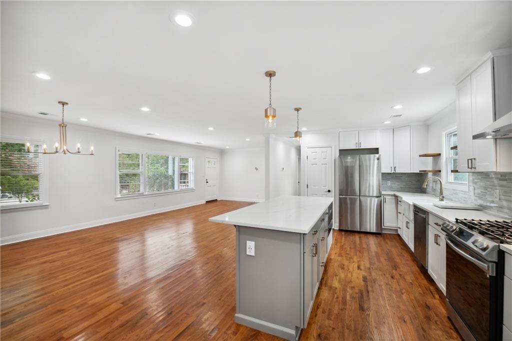 1249 Goodwin Road Northeast Atlanta, GA 30324 - Photo 4 of 26