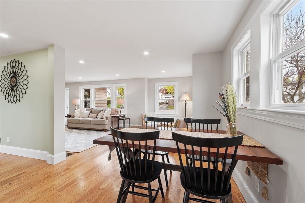 287 Waverly Road North Andover, MA 01845 - Photo 13 of 40 Gallery Image 13