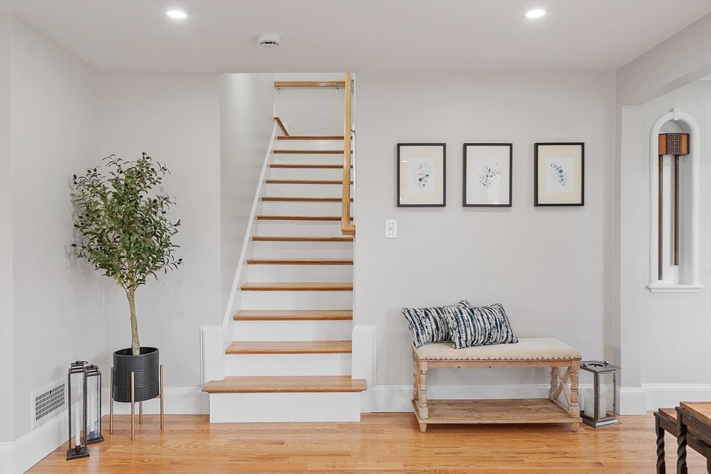 287 Waverly Road North Andover, MA 01845 - Photo 17 of 40 Gallery Image 17