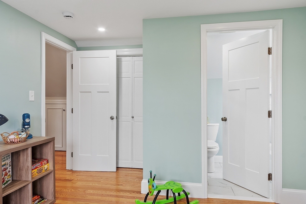 287 Waverly Road North Andover, MA 01845 - Photo 31 of 40 Gallery Image 31