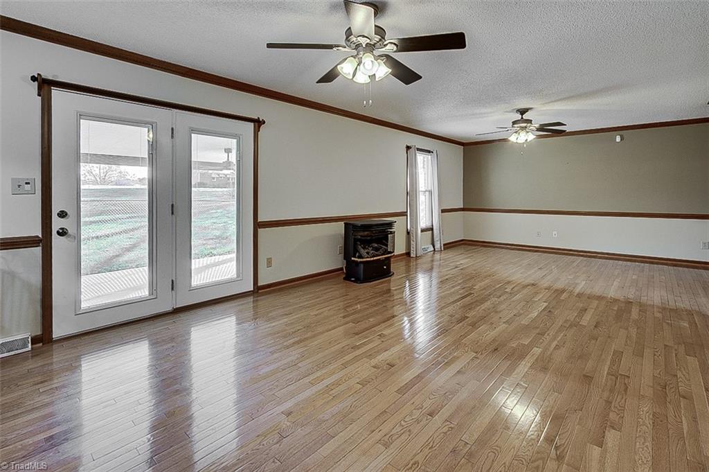 4701 Liberty Road Greensboro, NC 27406 - Photo 13 of 49