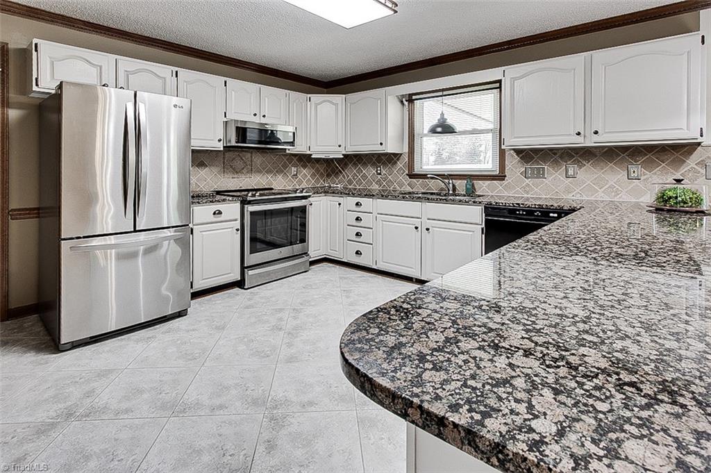 4701 Liberty Road Greensboro, NC 27406 - Photo 16 of 49