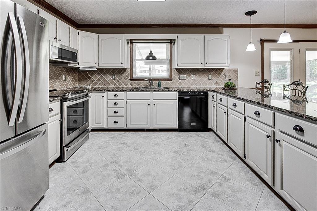 4701 Liberty Road Greensboro, NC 27406 - Photo 18 of 49