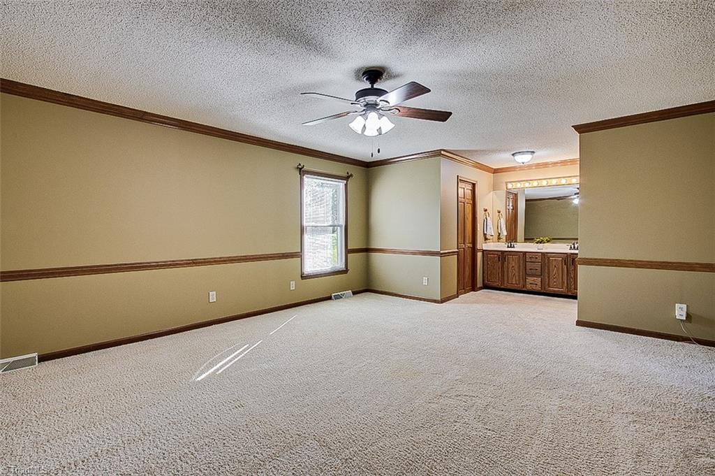 4701 Liberty Road Greensboro, NC 27406 - Photo 28 of 49