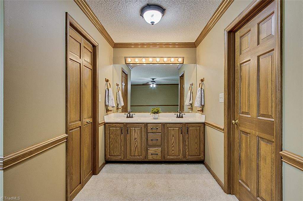 4701 Liberty Road Greensboro, NC 27406 - Photo 32 of 49