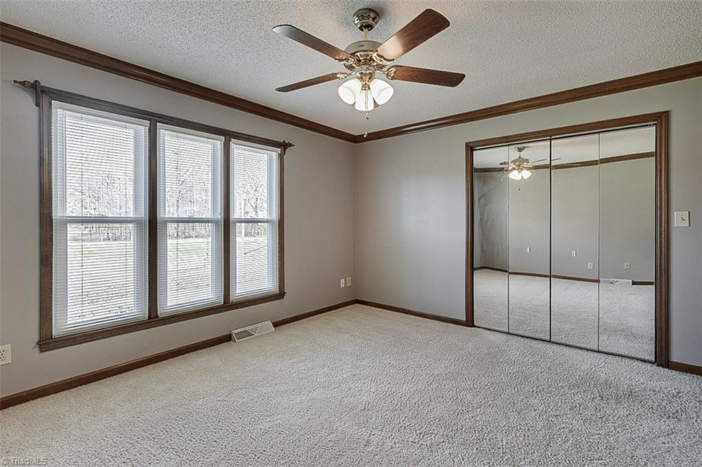 4701 Liberty Road Greensboro, NC 27406 - Photo 36 of 49