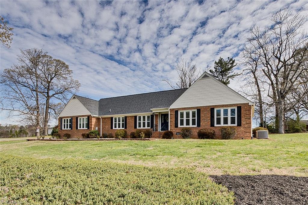 4701 Liberty Road Greensboro, NC 27406 - Photo 5 of 49