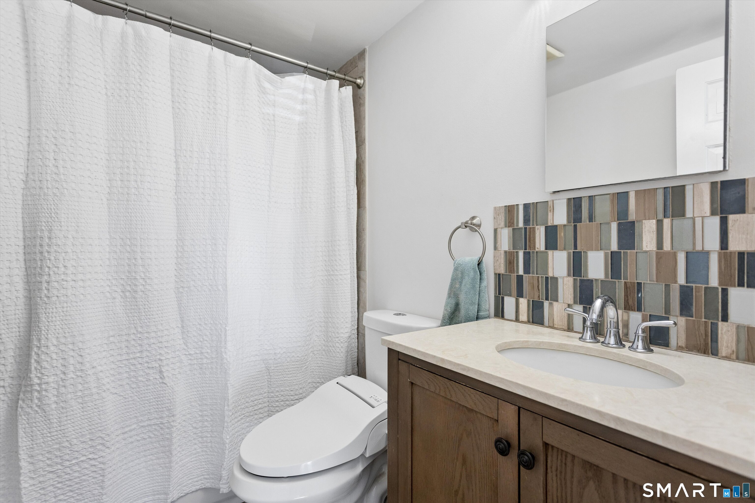 4 Eagle Road Norwalk, CT 06850 - Photo 15 of 39