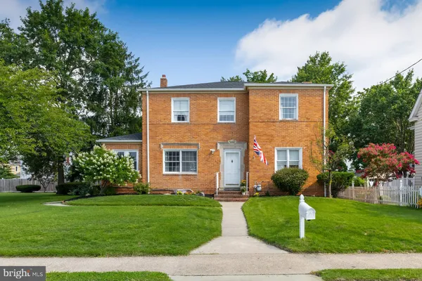 $415,000 | 523 West Broad Street, Gibbstown, NJ 08027