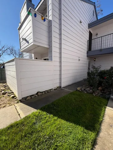 $179,950 | 8240 Center Parkway, Unit 68, Sacramento, CA 95823