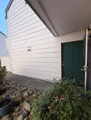 $179,950 | 8240 Center Parkway, Unit 68, Sacramento, CA 95823