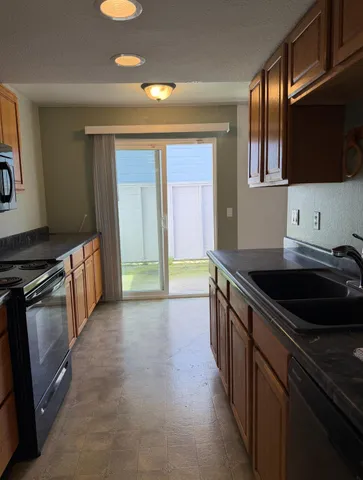 $179,950 | 8240 Center Parkway, Unit 68, Sacramento, CA 95823