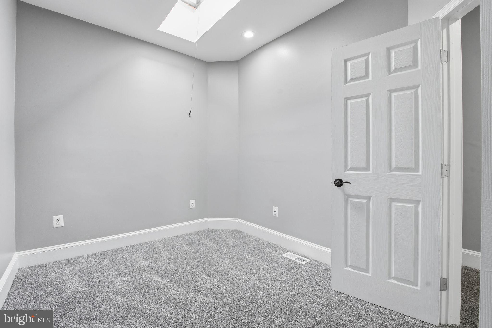 1806 East Lafayette Avenue Baltimore, MD 21213 - Photo 22 of 33 a view of an empty room