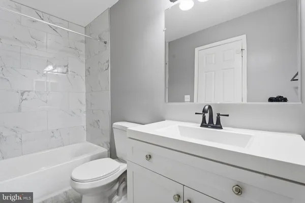 $1,775 | 1806 East Lafayette Avenue, Baltimore, MD 21213