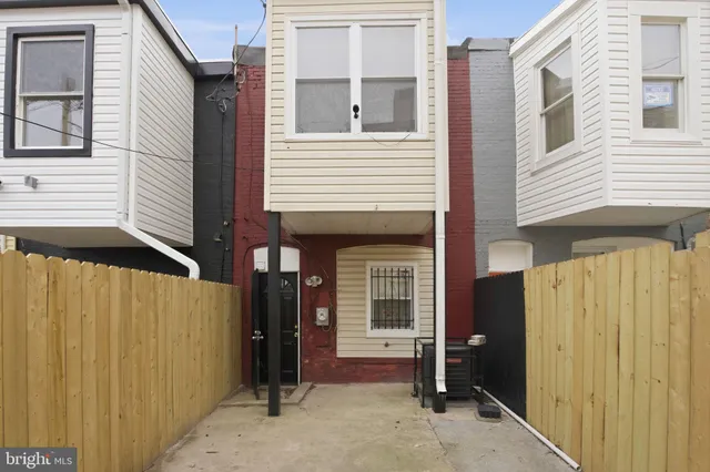 $1,875 | 1806 East Lafayette Avenue, Baltimore, MD 21213