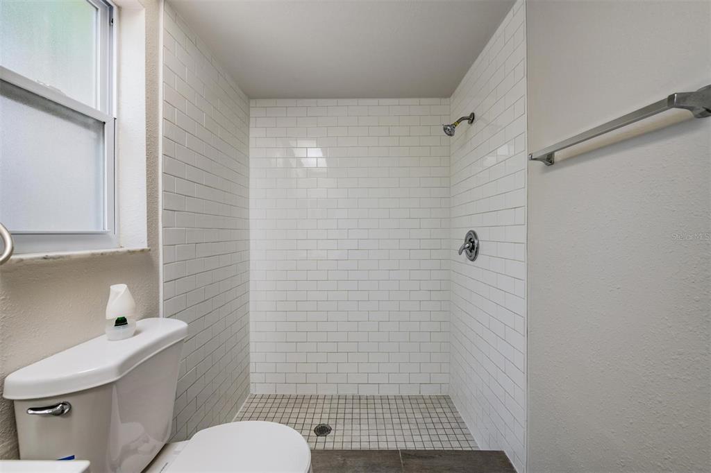 1124 Danny Drive Sarasota, FL 34243 - Photo 24 of 45