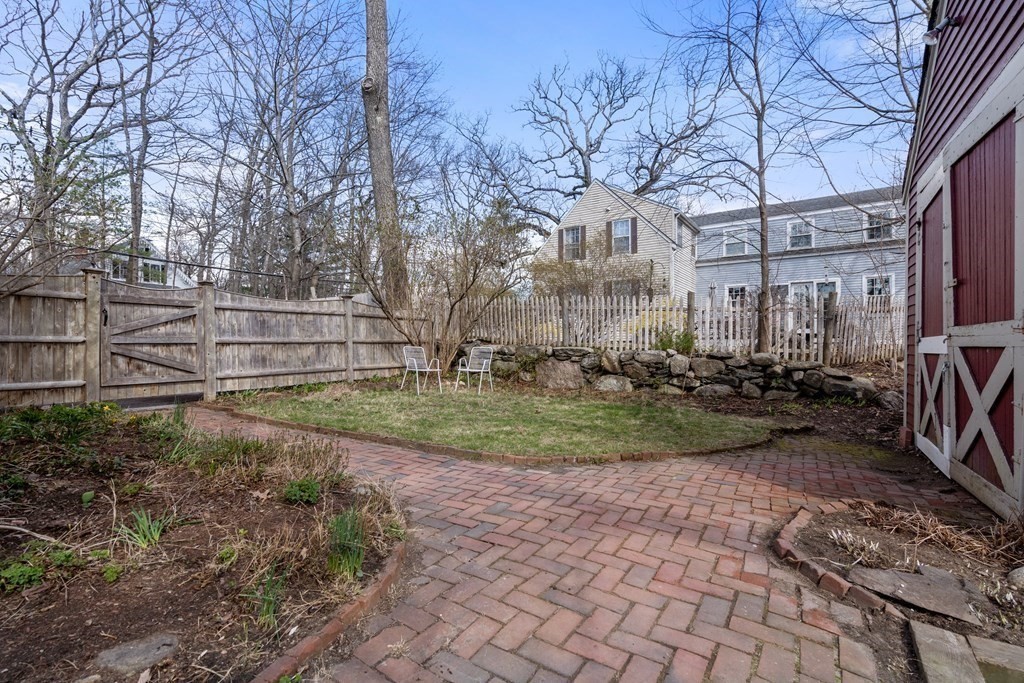 75 School Street Acton, MA 01720 - Photo 7 of 39