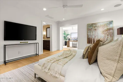 $1,075,000 | 241 East Forest Hills Drive, Phoenix, AZ 85022
