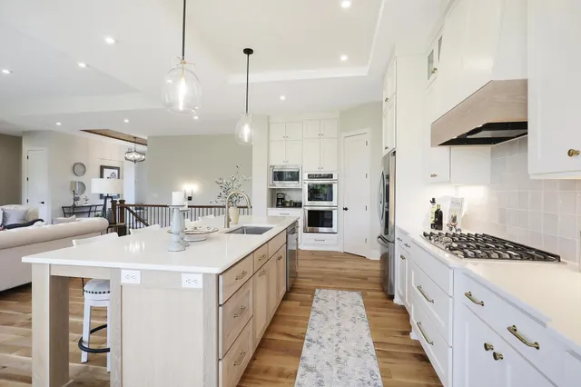 $1,795,000 | 3512 William Way, Independence, MN 55359