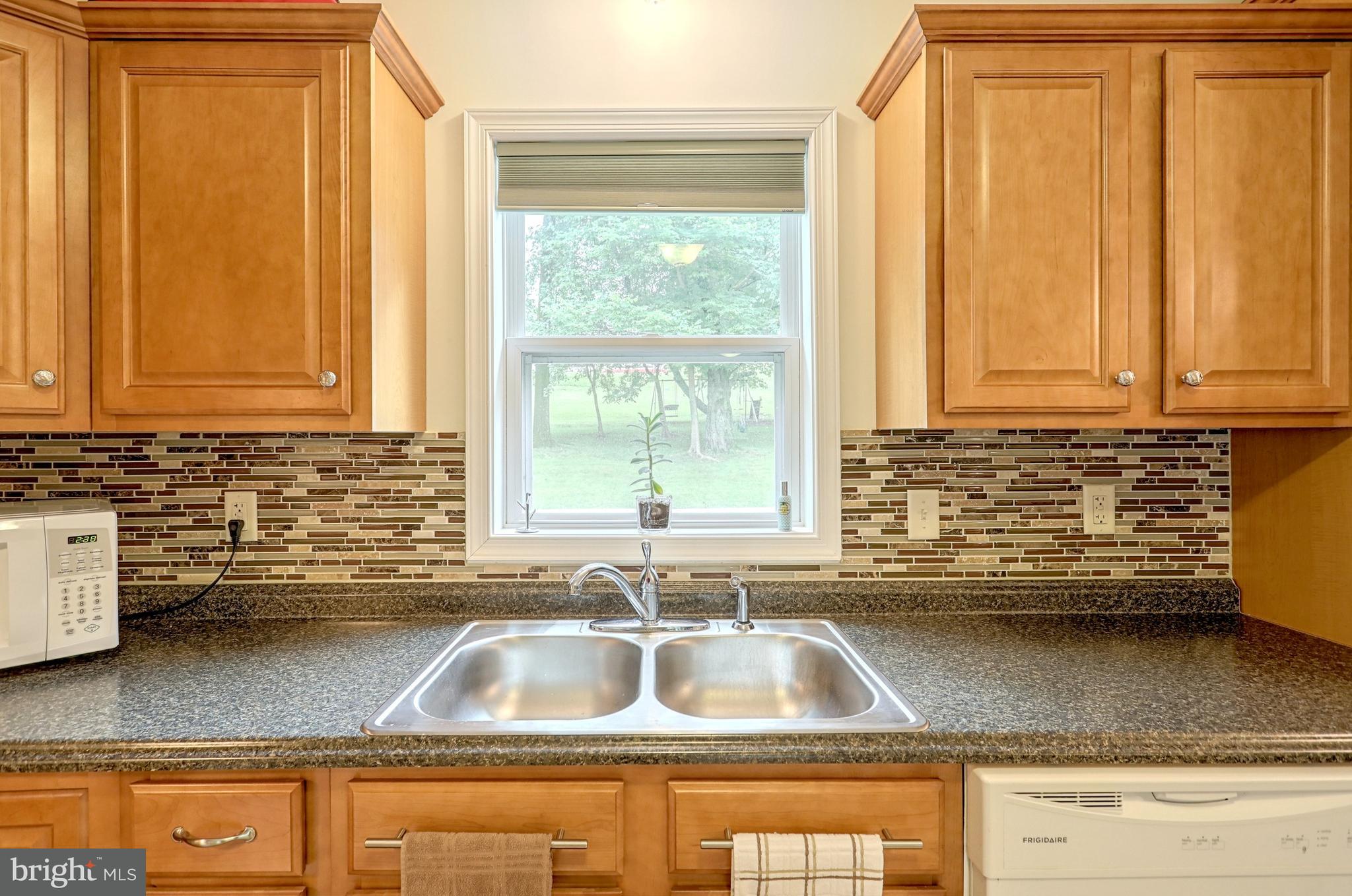 9147 East Springfield Road Seven Valleys, PA 17360 - Photo 14 of 28