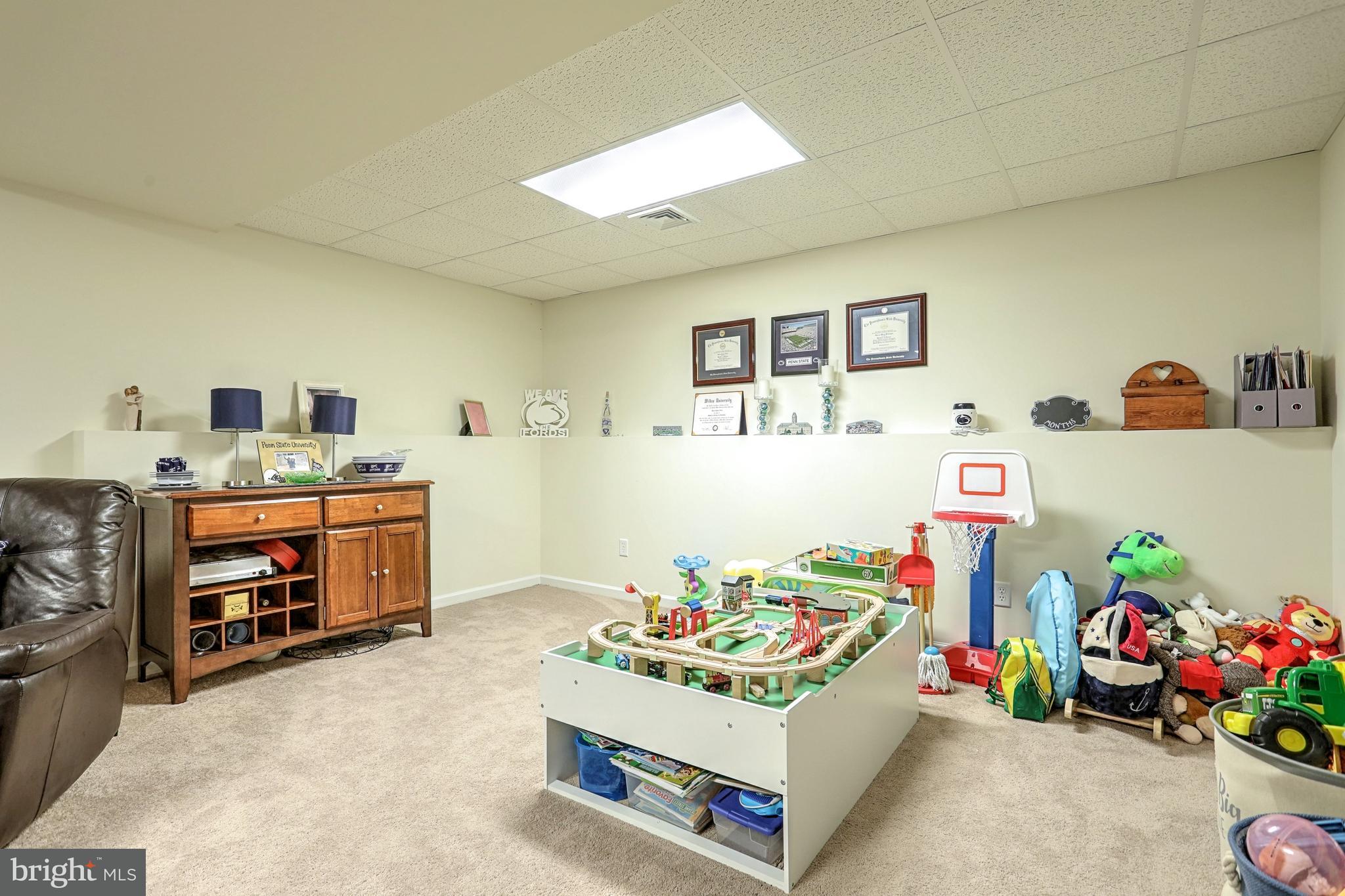9147 East Springfield Road Seven Valleys, PA 17360 - Photo 27 of 28