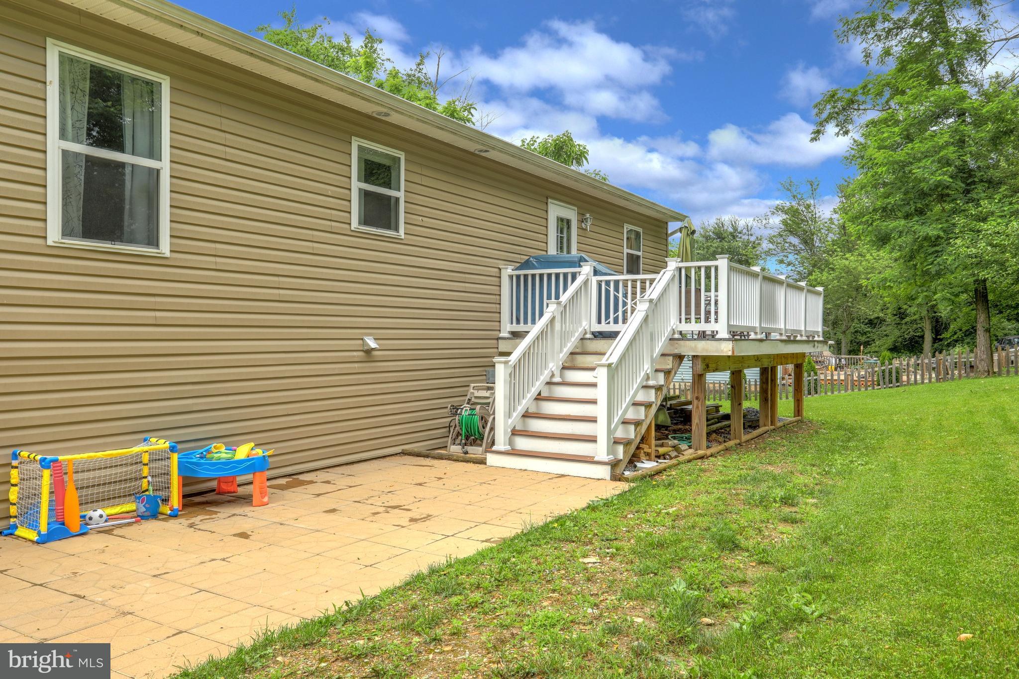 9147 East Springfield Road Seven Valleys, PA 17360 - Photo 5 of 28