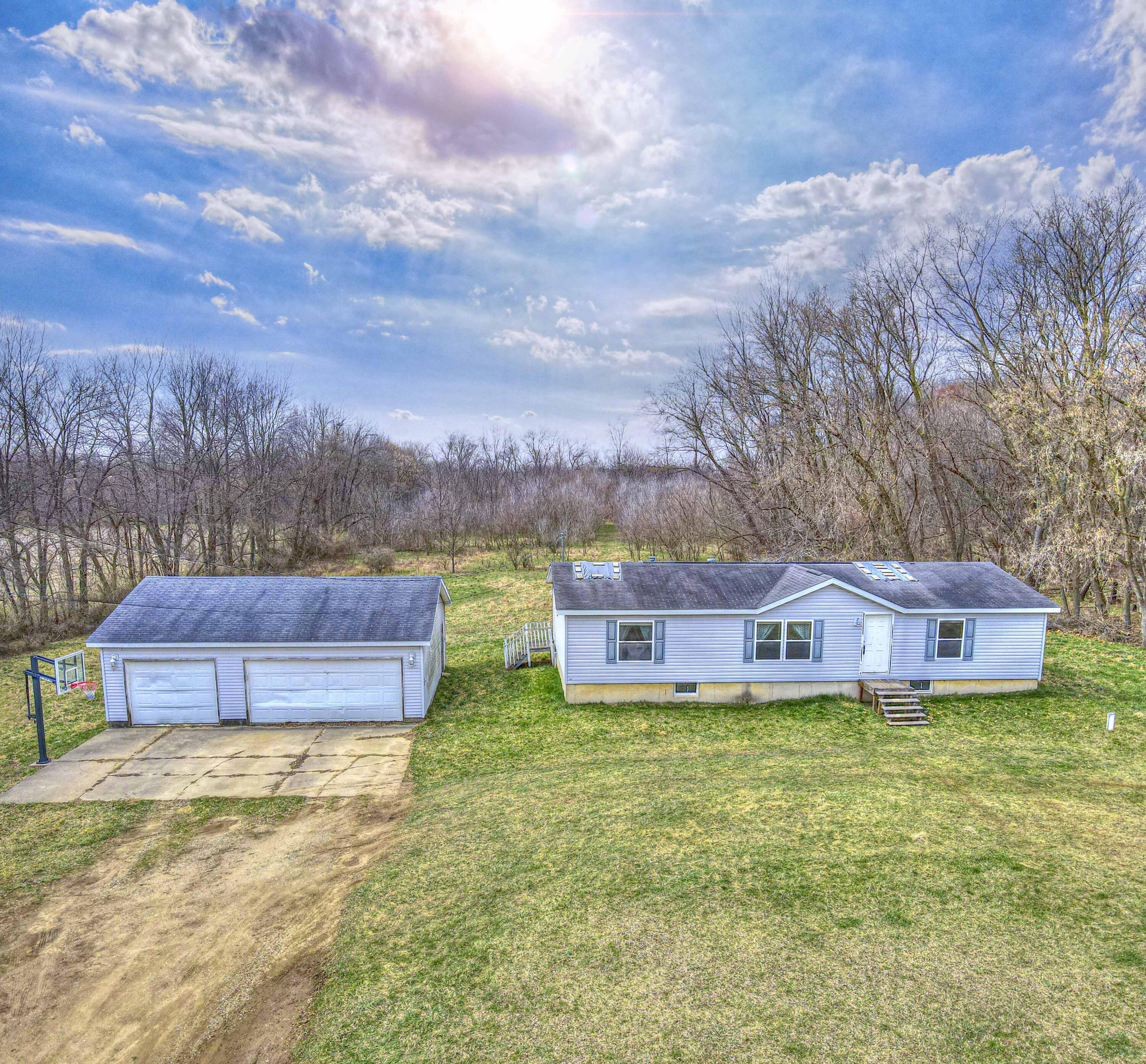 15215 Heaney Road Albion, MI 49224 - Photo 4 of 33 15215 Heaney Rd 09