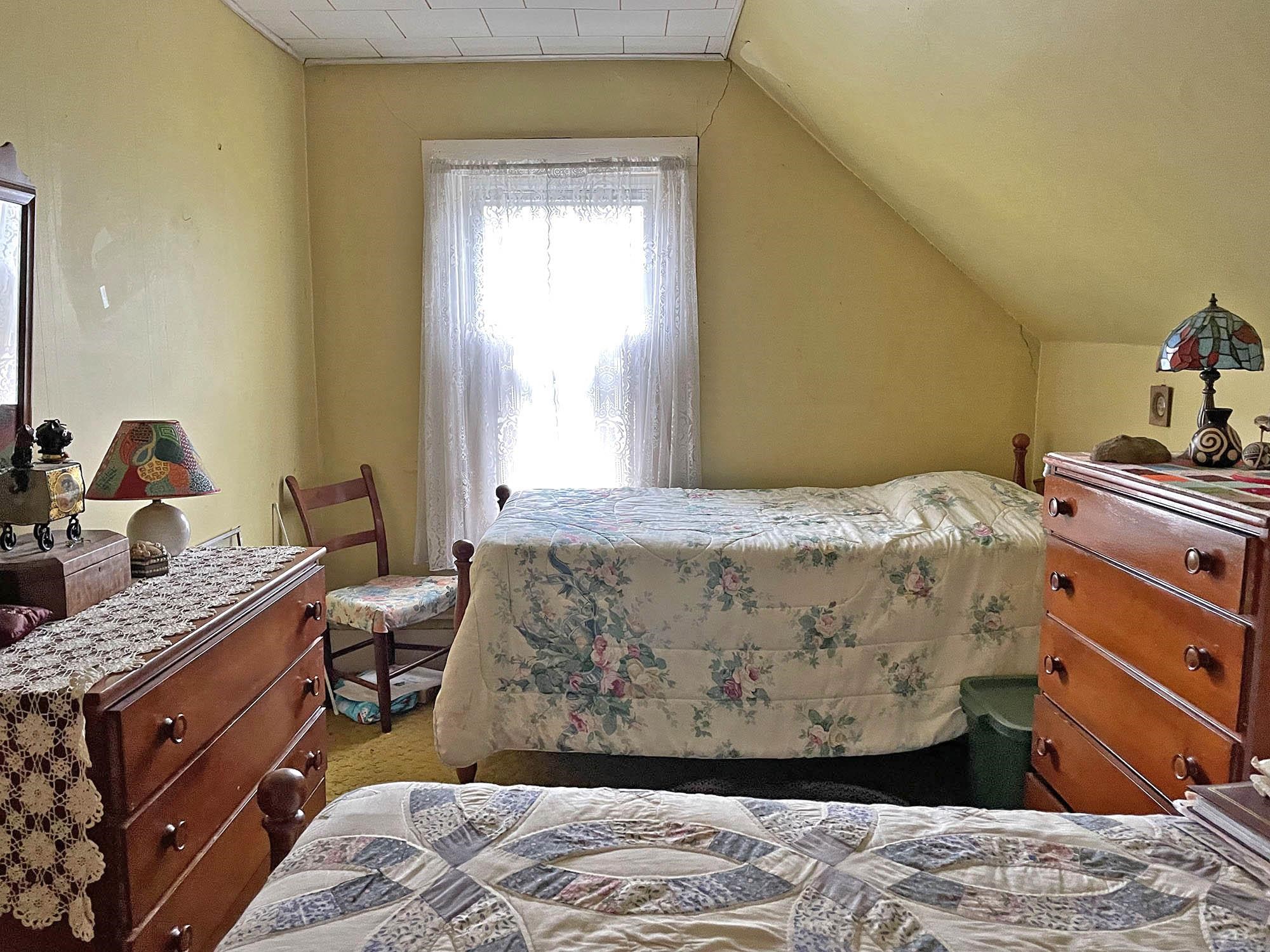 23 Laurel Avenue Rockingham, VT 05101 - Photo 12 of 14