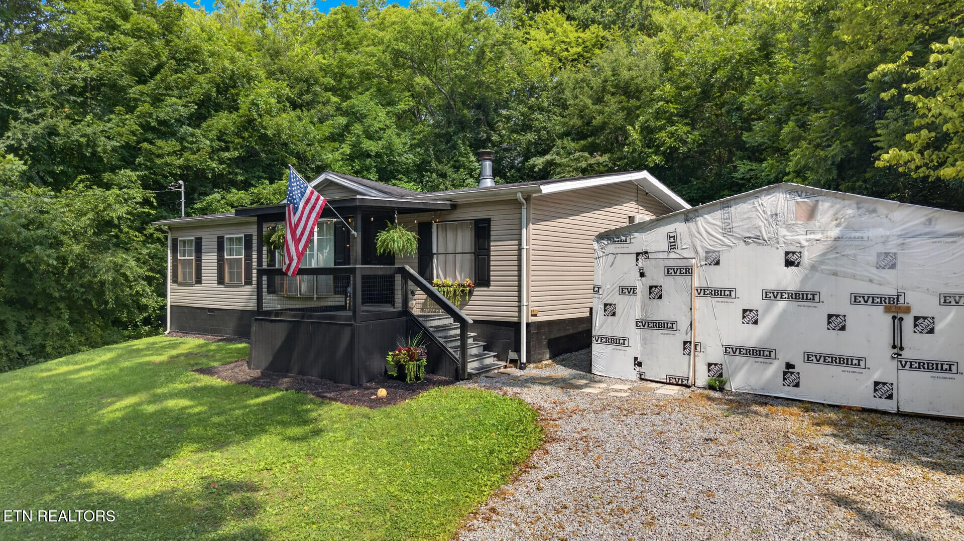 454 Duncan Street Newport, TN 37821 - Photo 3 of 35 dun 8