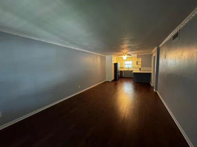 $1,695 | 5818 East University Boulevard, Unit 207, Dallas, TX 75206