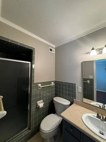 $1,695 | 5818 East University Boulevard, Unit 207, Dallas, TX 75206