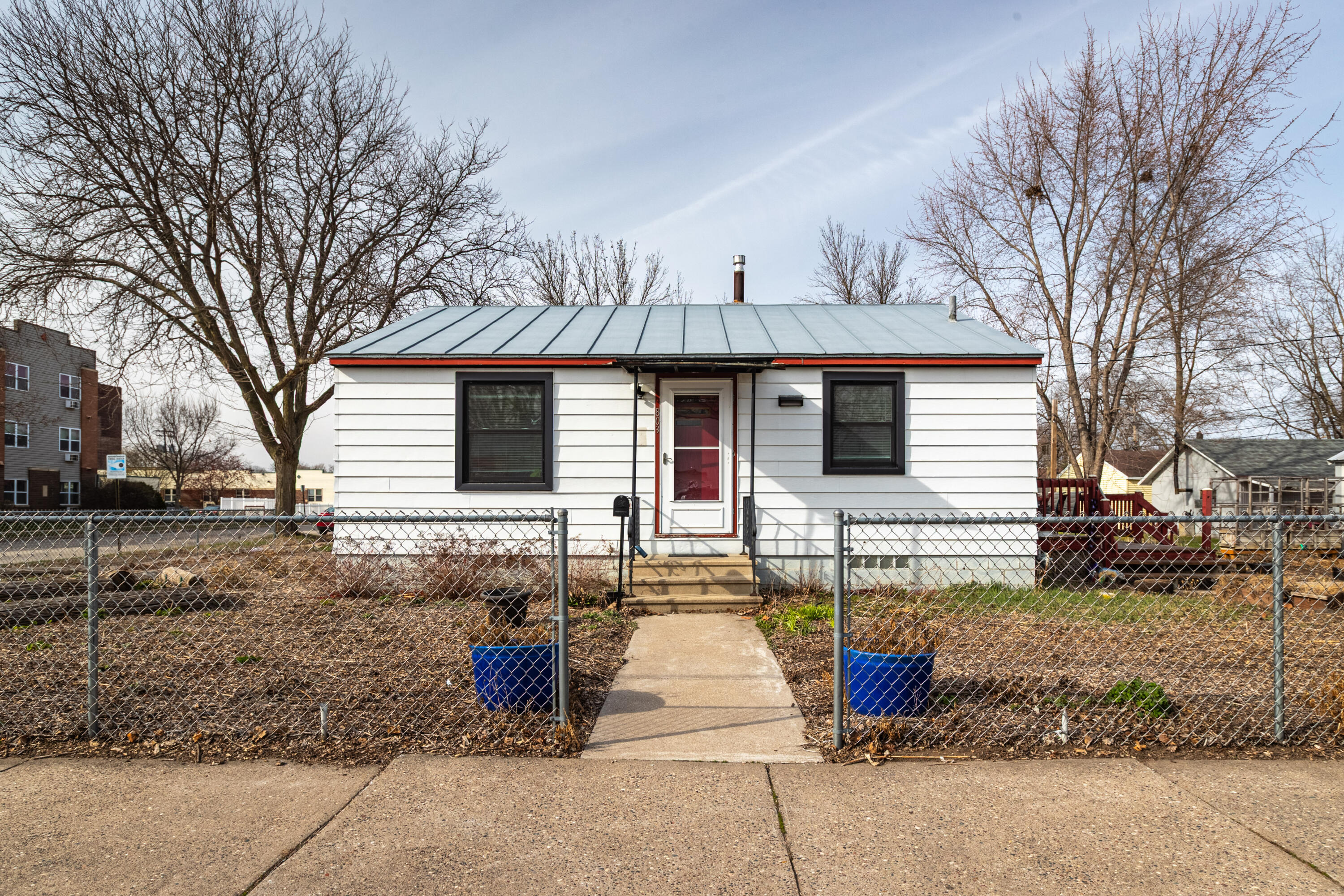 803 Hood Street La Crosse, WI 54601 - Photo 1 of 1 C24I3138-HDR