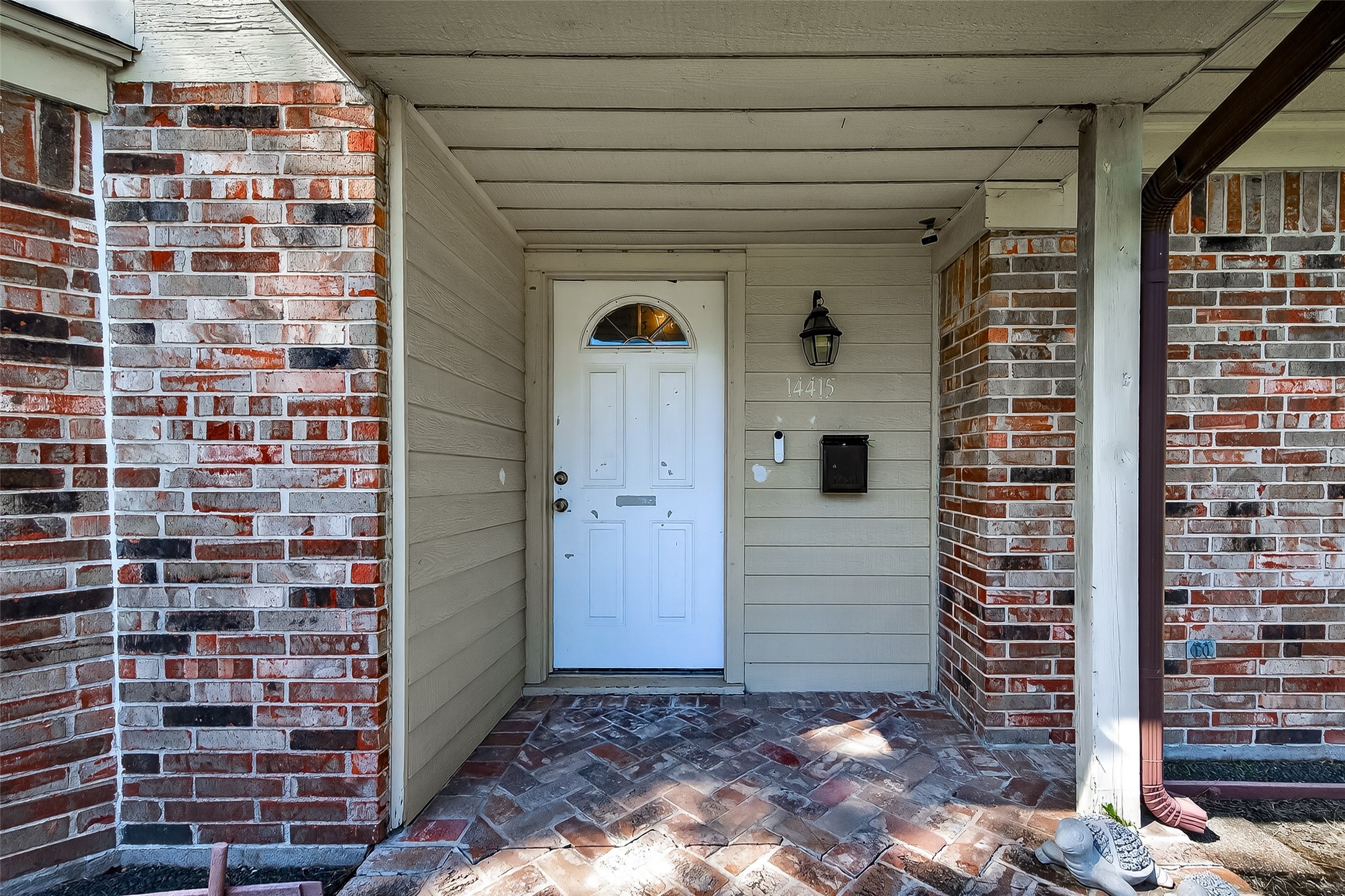 14415 Wadebridge Way Houston, TX 77015 - Photo 6 of 41 a view of front door and porch