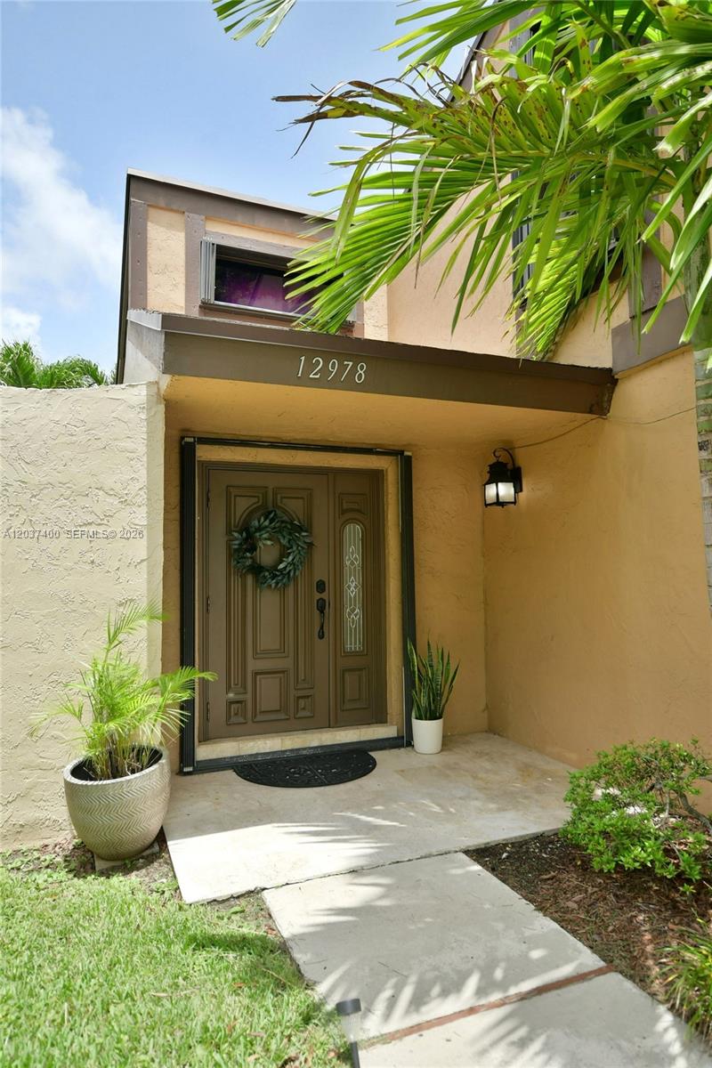 12978 Southwest 91st Place Miami, FL 33176 - Photo 13 of 79
