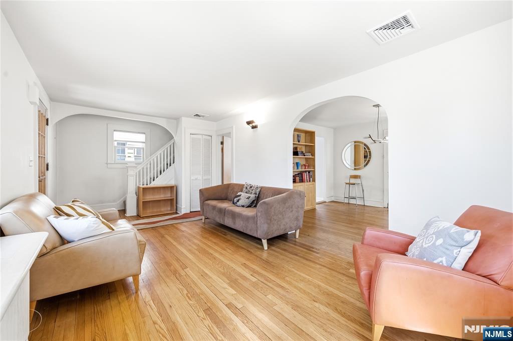 447 Sussex Road Wood-Ridge, NJ 07075 - Photo 6 of 23