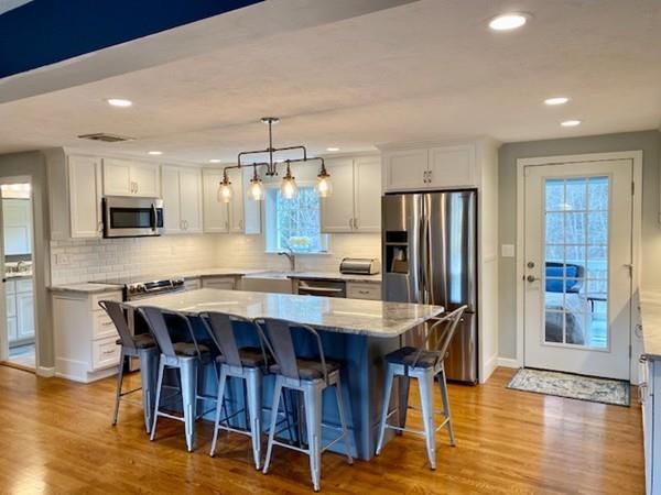34 Ridge Road Norfolk, MA 02056 - Photo 6 of 36 Gallery Image 6