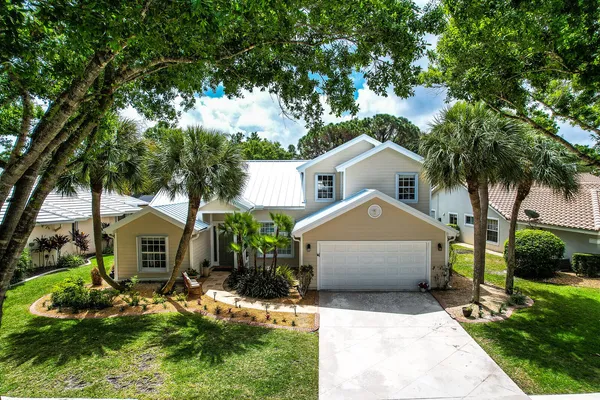 $1,050,000 | 18780 Misty Lake Drive, Jupiter, FL 33458