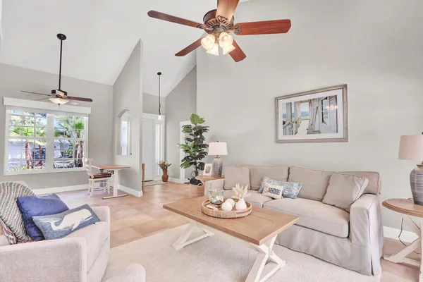 $1,050,000 | 18780 Misty Lake Drive, Jupiter, FL 33458