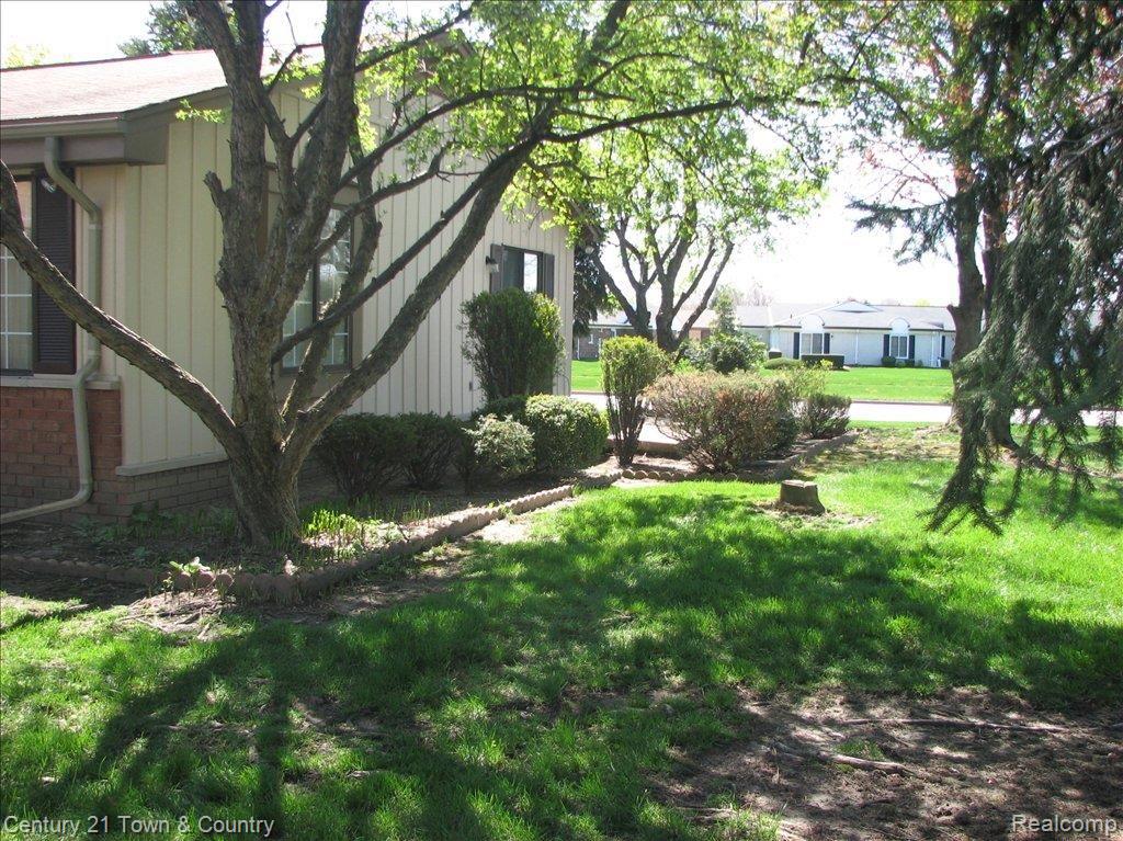 32969 Cedar Ridge Court, Unit 36 Warren, MI 48093 - Photo 13 of 14 IMG_0574