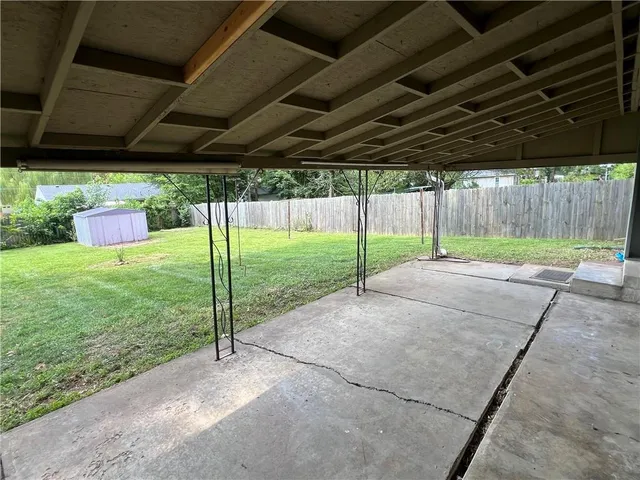 $235,000 | 1208 South Murray Avenue, Sedalia, MO 65301