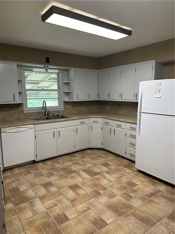 $235,000 | 1208 South Murray Avenue, Sedalia, MO 65301