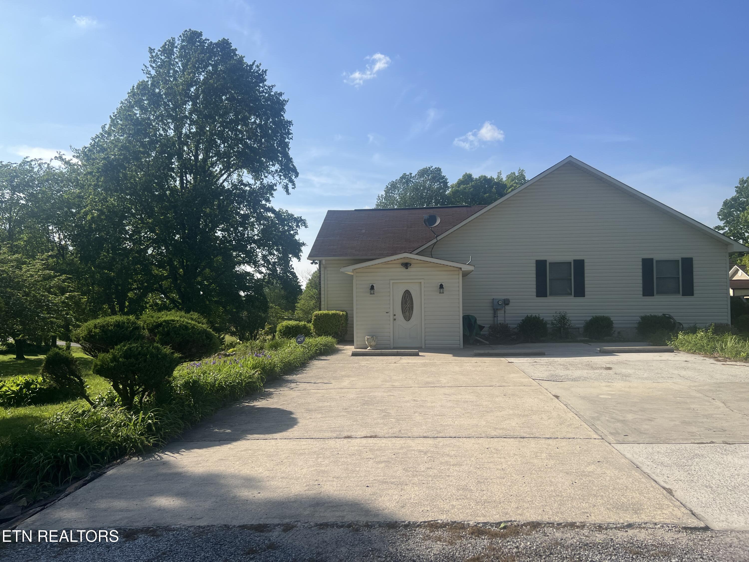 31 Chestnut Oak Road Crossville, TN 38571 - Photo 41 of 41 IMG_4156